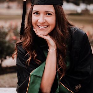 Meet your Posher, Victoria